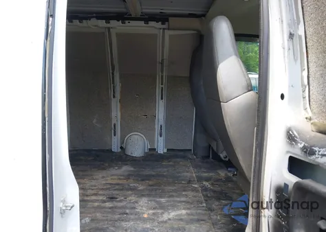 2006 Chevrolet Express Work Van from USA, damaged, VIN 1GCGG25V661244491